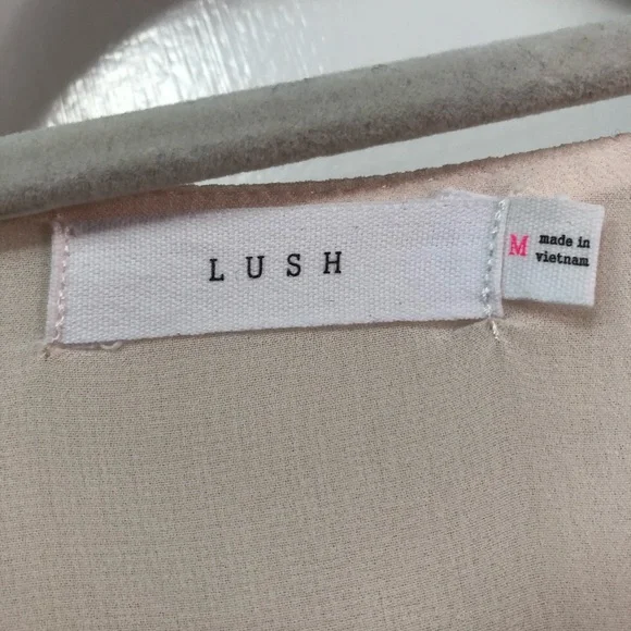 Lush blush floral wrap mini dress size M - Picture 2 of 6